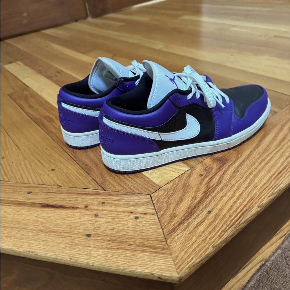 Jordan 1 Low Court Purple Black